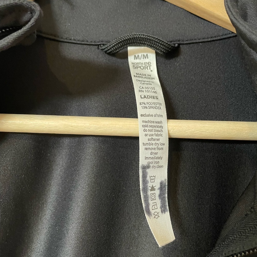 Black Jacket Size medium - Picture 6 of 7